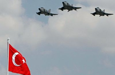 أنقرة تحذر من تحدي تركيا.. وتتهم سوريا بمعرفه هوية الطائرة قبل إسقاطها ... الأحد 24-6-2012 5zSMw