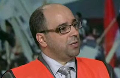 أنور مالك يوثق مذابح النظام السوري في كتاب جديد ... الأحد 17-6-2012 Xjei4