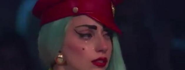 Lady Gaga en larmes à la télévision américaine - Regardez WBjUQ