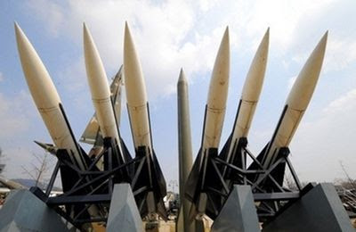 مدير شركة «روس أوبورون إكسبورت» يؤكد أن روسيا زودت سوريا بأنظمة صاروخية ... الأحد 17-6-2012 XFAAf