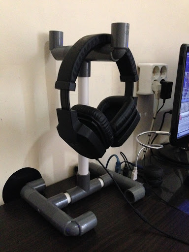  DIY  Headset  Stand  Dari  Pipa PVC Akzerikho Fatra