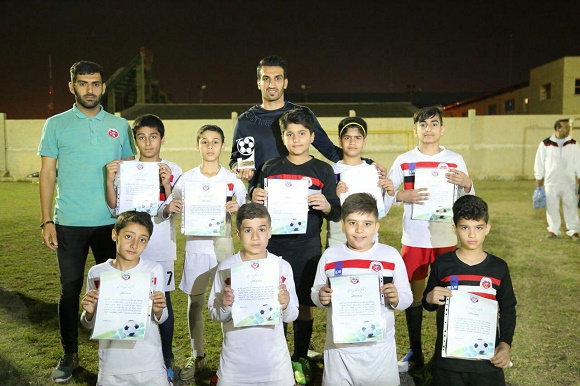 حسین ماهینی در مدرسه فوتبال