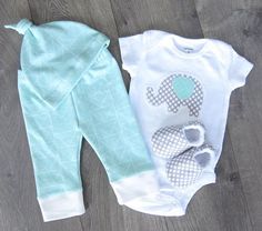 Gender Neutral Baby Outfit // Unisex Baby Clothes by GingerLous