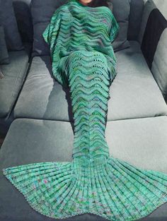 Comfortable Multicolor Knitted Mermaid Tail Design Blanket For Adult