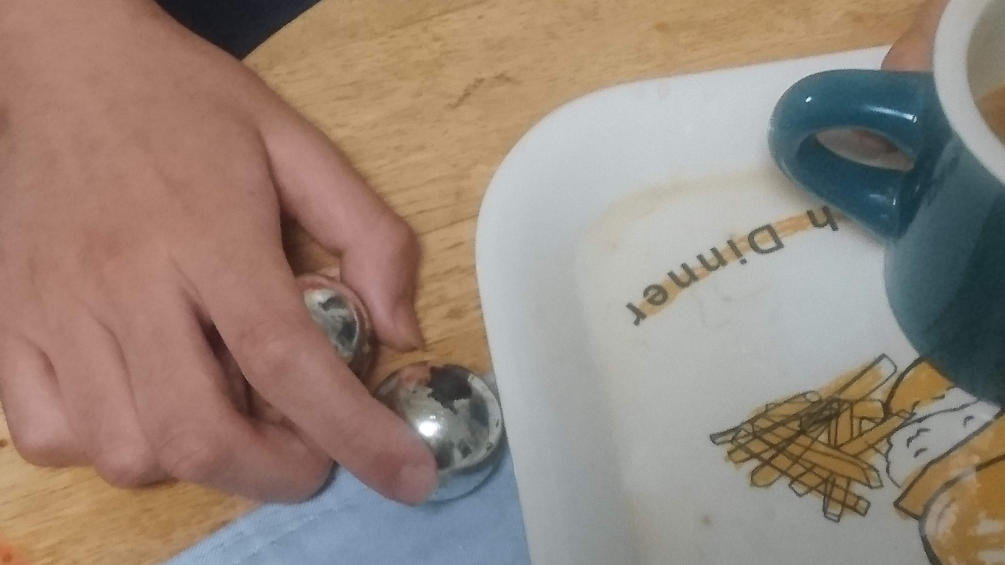 [�Ƃ��݂� ���� �e��] �u�̈�ق̃o���[�{�[������v�𗬗p�����u�ʂ�����ݓ���v �сB