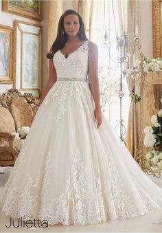Plus Size Wedding Dress 3208 Embroidered Lace Appliques on Tulle Ball Gown with Scalloped Hemline