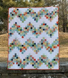 Good Day Sunshine: A Scrappy Quilt Tutorial | Sew Mama Sew | Outstanding sewing, quilting, and needlework tutorials since 2005.