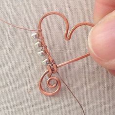 Lisa Yang's Jewelry Blog: How to Wrap Beads to the Outside of a Wire Frame, Free Tutorial