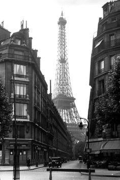 <a href="http://www.buzzfeed.com/gabrielsanchez/life-in-1920s-paris-looks-just-as-magical-as-you-think" rel="nofollow" target="_blank">www.buzzfeed.com/...</a>