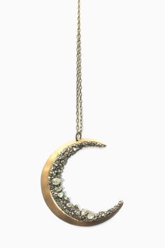 Crescent Moon Necklace <a class="pintag searchlink" data-query="%23necklace" data-type="hashtag" href="/search/?q=%23necklace&rs=hashtag" rel="nofollow" title="#necklace search Pinterest">#necklace</a> <a class="pintag" href="/explore/jewellery/" title="#jewellery explore Pinterest">#jewellery</a>