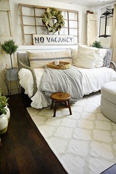 Farmhouse Guest Bedroom Makeover -