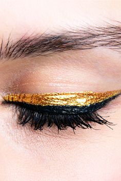 16 gilded holiday beauty products