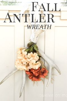 Have you ever thought to make a fall antler wreath? I love the simplicity of???