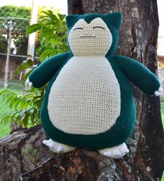 Free crochet Snorlax pattern (pillow sized!)
