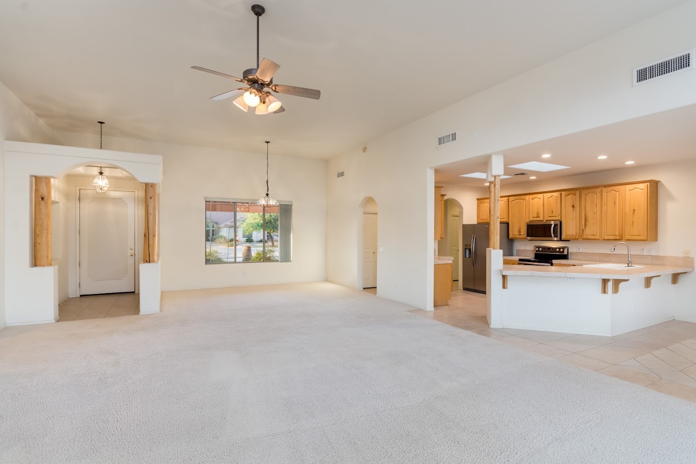 Open floor plan in this Carefree home for sale AZ