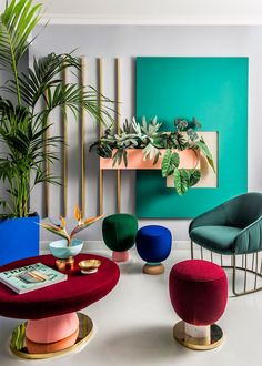 Masquespacio aimed to create a space reflective of Memphis&#39; Postmodern-influenced products, so designed the studio to include their signature use of bold hues and contrasting material combinations.
