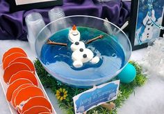 How to throw an epic Frozen themed party