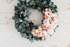 Peony and eucalyptus wreath by <a href="http://LaurenConrad.com" rel="nofollow" target="_blank">LaurenConrad.com</a> Article : DIY:Four gorgeous holiday flower wreath (the other three are very very cute as well!!)