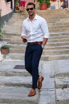 Street style looks Sandro Instagram <a class="pintag searchlink" data-query="%23mens" data-type="hashtag" href="/search/?q=%23mens&rs=hashtag" rel="nofollow" title="#mens search Pinterest">#mens</a> <a class="pintag" href="/explore/fashion/" title="#fashion explore Pinterest">#fashion</a> <a class="pintag" href="/explore/style/" title="#style explore Pinterest">#style</a>