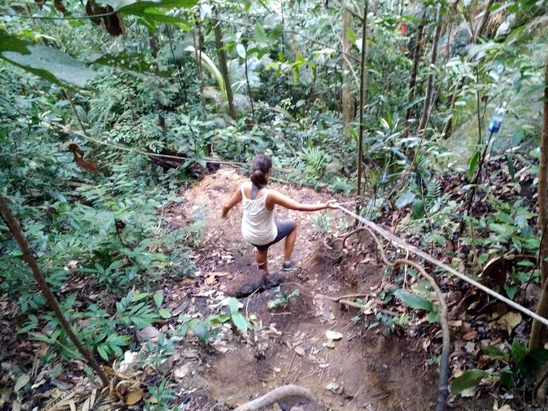 Laura en randonnée, Malaisie