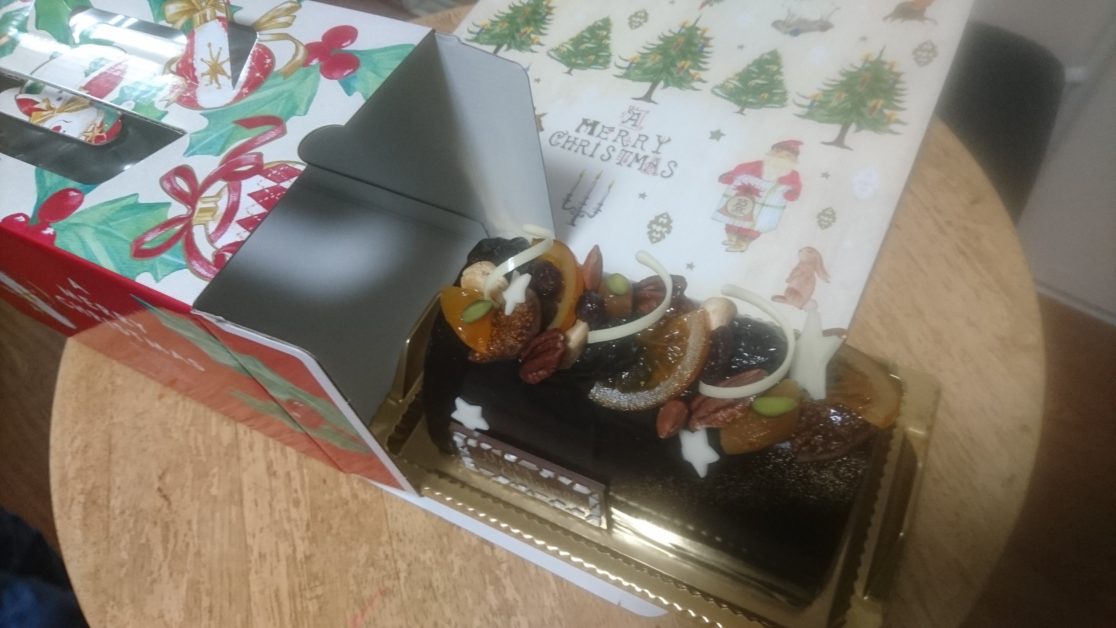 2018/12/25 �u�b�V���E�h�E�m�G�� �u��̂Ԃǂ��v�B�N���X�}�X�P�[�L�����ɍ����̌i�C�̕��������������肵�āB