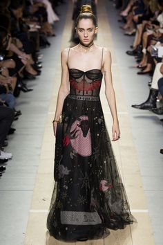 Christian Dior - Spring 2017 Ready-to-Wear