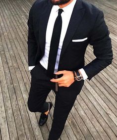 well dress gentleman // urban men // mens suit // black // watches // city life???