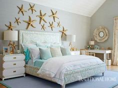 Large Starfish Sculptures above Bed Wall Decor Idea... <a href="http://www.completely-coastal.com/2016/09/above-the-bed-wall-decor-ideas.html" rel="nofollow" target="_blank">www.completely-co...</a>