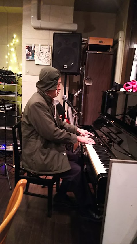 �u��Ј��C�g�E�v�A�W�W�A�i�x���ɐ��Ɍ���B