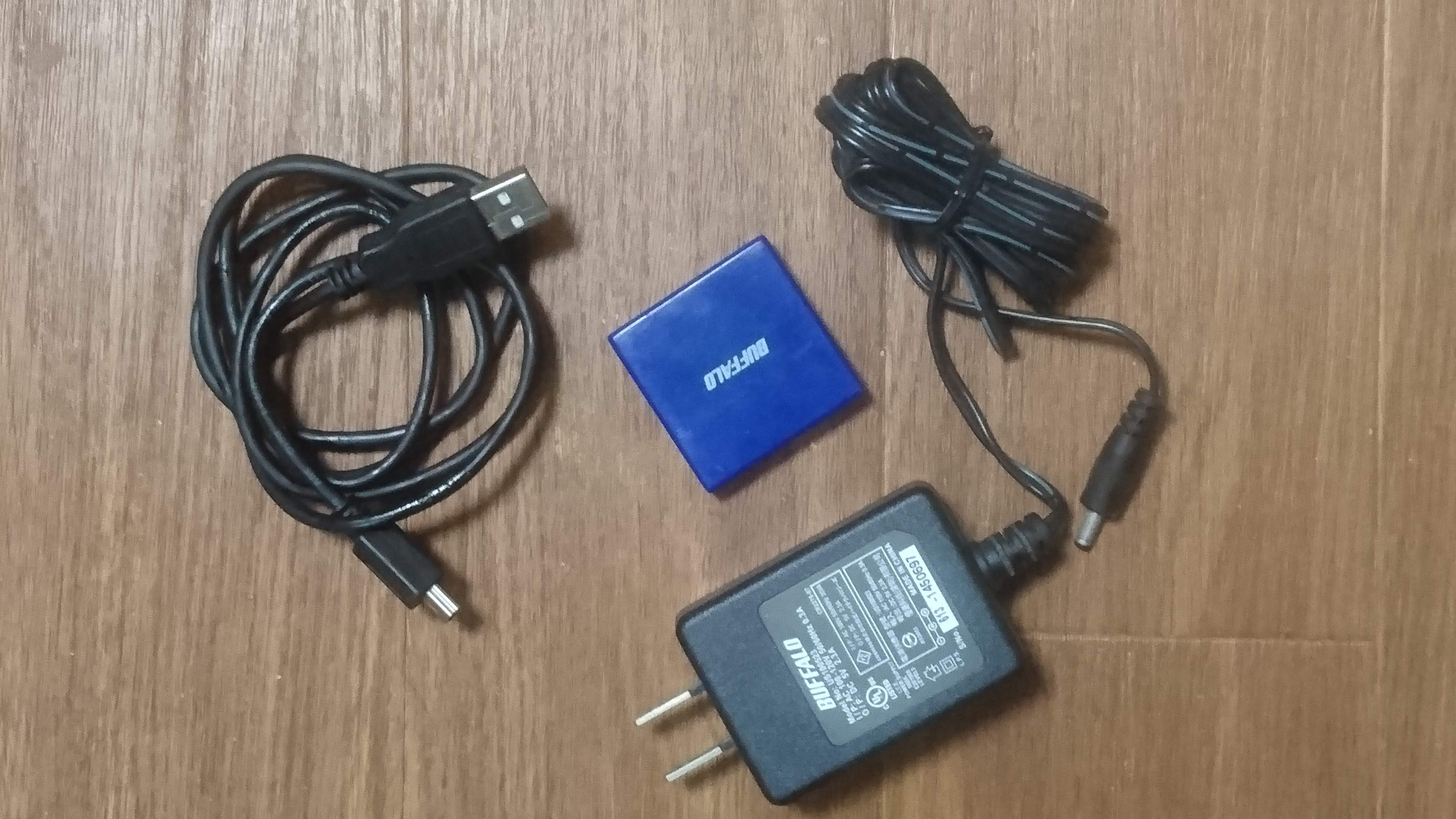 [{̃tIN] BHB4-U2A15/BL (USB2.0Hub Ztp[oXp[ 4|[gf)