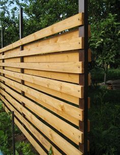 How to build a horizontal fence with your own hands