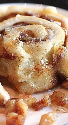 Apple Pie Cinnamon Rolls (apple desserts, breakfast recipes)