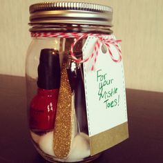 5 DIY Christmas Presents for your Roommate