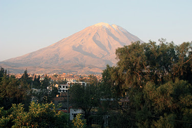 AREQUIPA: LA CIUDAD BLANCA - PERÚ CON ADITIVOS: IGUAZÚ E ISLA DE PASCUA (18)